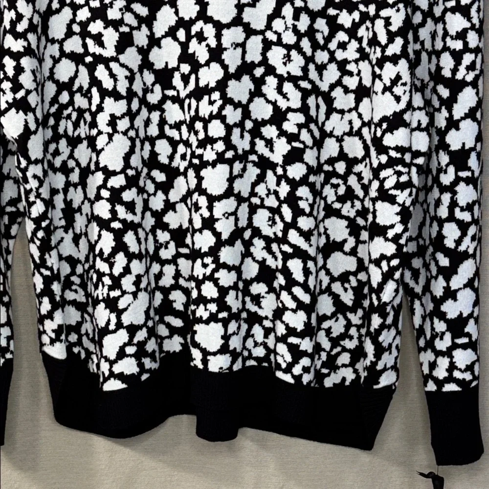 Emaline Sweater Black/White‎ Patterned Turtleneck in Size 1X, 2X, & 3X  NWT